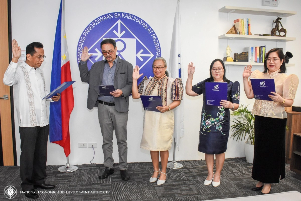 Foundation & National Policy