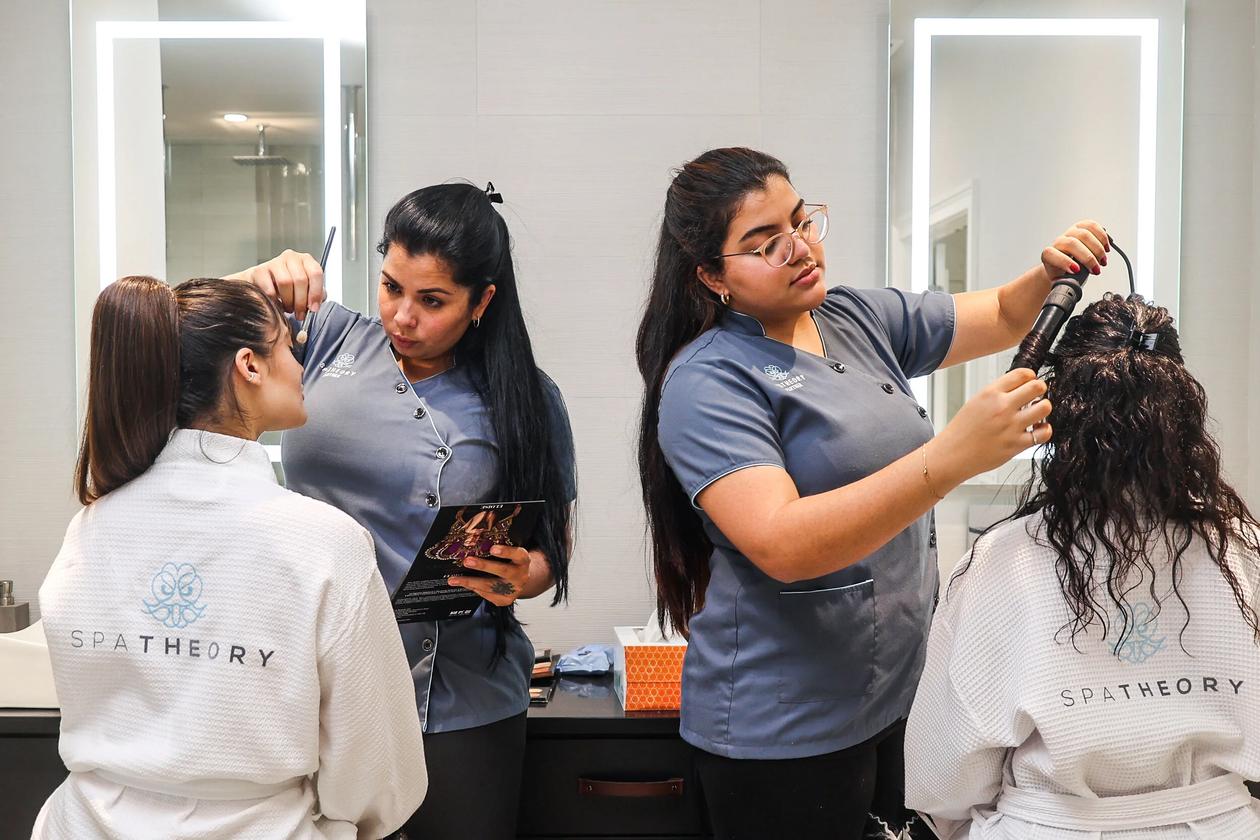 How to Prepare for an At-Home Hair and Makeup Appointment How to Prepare for an At-Home Hair and Makeup Appointment - SpaTheory 16628129