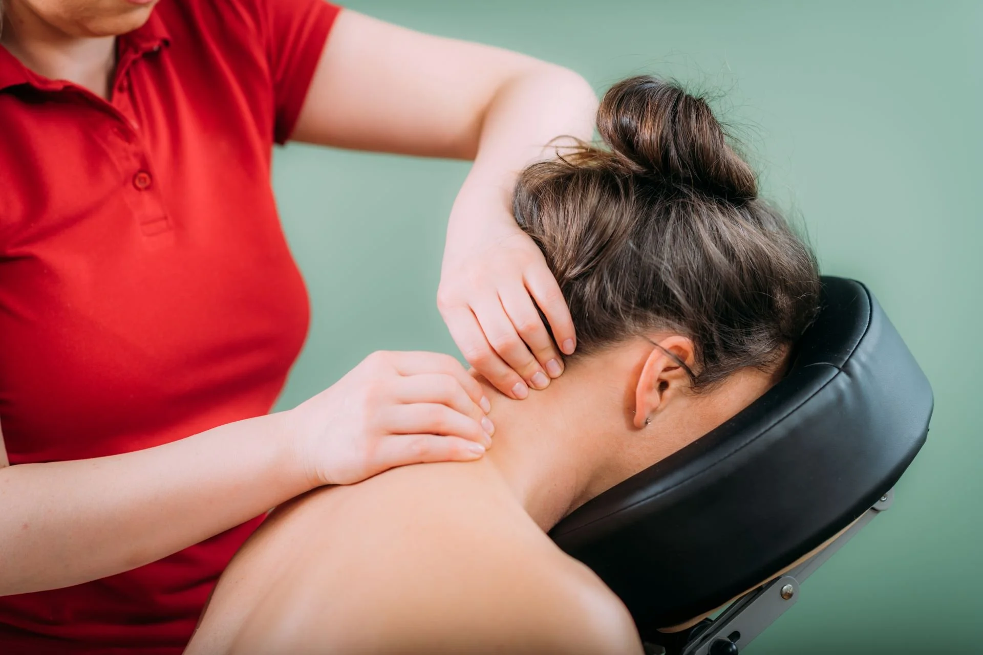 Unlocking the Benefits of Chair Massage: Everything You Need to Know Unlocking the Benefits of Chair Massage: Everything You Need to Know - ChairMassage 1
