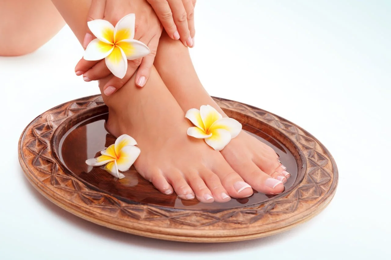 Ashiatsu Massage: What You Need To Know - ashiatsumassagewhatyouneedtoknow 1