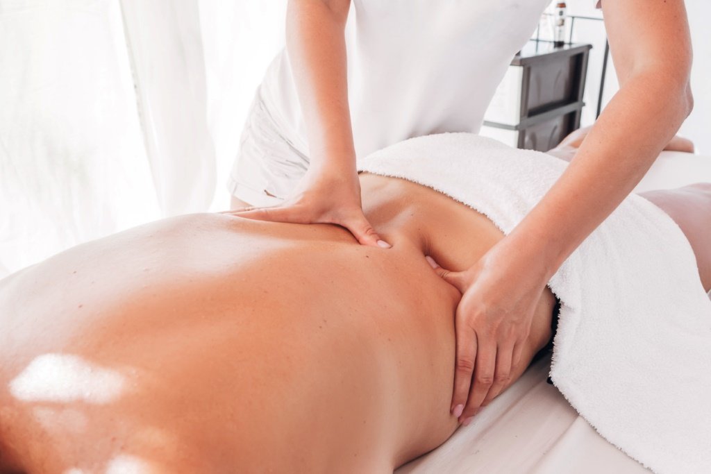 Blog Does Deep Tissue Massage Help Sciatica? A Complete Guide