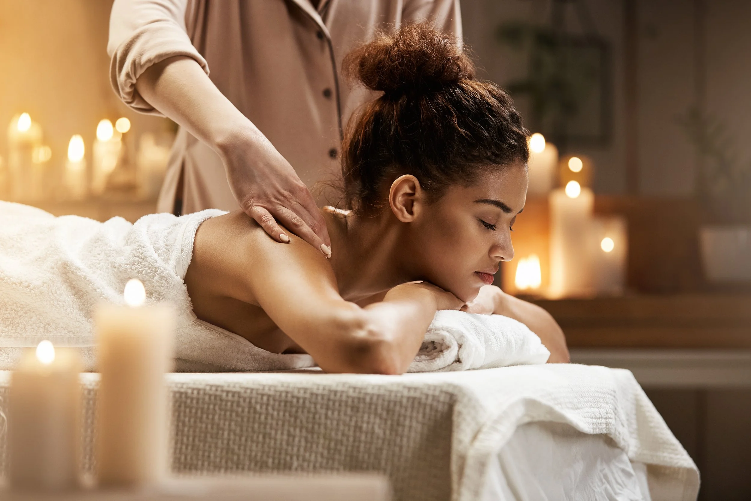 Mobile Couples Massage in Houston, TX – Reconnect & Relax — Spa Theory Why Choose In-Home Massage in Houston, TX?